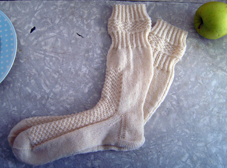 littlechildssocks-weiss-1k